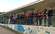 Des jeunes nettoient et valorisent le patrimoine de Peri