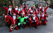 San Nicolao : Plus d'une vingtaine de Pères Noël dans le canyon du Buccatoggio