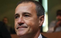 Soutien de Jean-Guy Talamoni aux agents du comptoir-vente Air France de Calvi