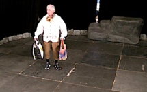 Théâtre : Un homme marche seul, le long des routes… Magistral Philippe Ambrosini…