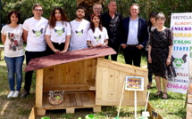 Lutte contre les biodéchets à Santa Maria di Lota : Deux poules offertes, contre l'achat d'un poulailler…