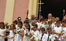 Baptêmes et Première Communion en ce jour de l'Ascension à Calvi