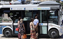 Bonifacio organise son réseau de transport propre  avec le 1er minibus 100% électrique livré en Corse