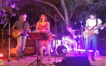 Oxy : trois garçons et une fille pour un groupe à succès