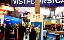 Salon nautique de Paris : La Corse à voile et à moteur, porte de Versailles