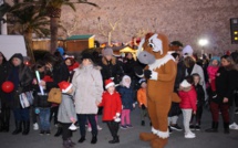Parade de Noël nocturne à Calvi