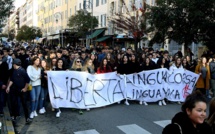 Les lycéens défilent à Ajaccio pour soutenir les élus nationalistes