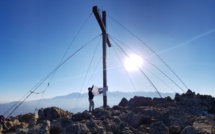 La photo du jour : U Capu di a Veta, a bandera è u Monte Grossu