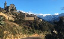 La photo du jour :  Montemaiò et le Monte Grossu enneigé