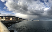 La photo du jour :  A Bastia, sur la jetée de la Madunetta 