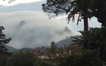 La photo du jour : Nebbia matutina nantu à torra di Seneca