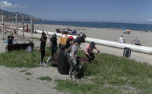 Quand les élèves du collège Simon-Vinciguerra nettoient la plage de l’Arinella à Bastia