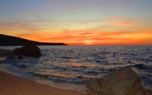 La photo du jour : Le golfe du Valincu à l'heure vespérale