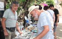 Bourse aux cartes postales à Calvi