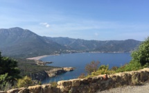 La photo du jour : Galeria, blotti au fond de son golfe