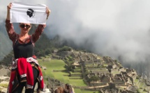 A bandera sur le Machu Picchu