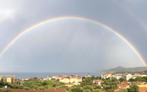 La photo du jour : Lisula sous une bulle arc-en-ciel