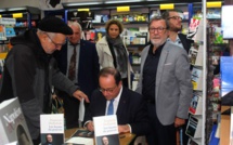 François Hollande a savouré à l'Ile-Rousse la rencontre avec son public
