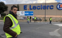 Balagne : Les gilets jaunes s'installent au rond-point du Fogata
