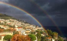 La photo du jour : Le double arc-en-ciel de Petranera