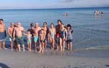 Premier bain de l'année à L'Ile-Rousse