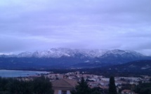 La photo du jour : Calvi cerné par la neige