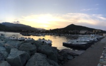 La photo du jour : Lorsque le soir descend sur le port de Santa Severa