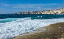 La photo du jour : Chapelets ourlés sur les plages de Bonifacio