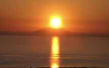 La photo du jour : Soleil levant sur l'île de Monte-Cristo