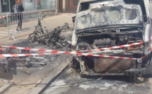 Ajaccio : Motos et véhicule brûlés