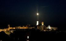 La photo du jour : A luna splende sopra Bastia