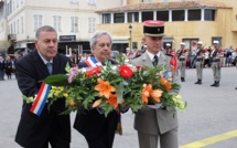 Cérémonie au Monument aux Morts et remise de décorations à Calvi pour l'anniversaire du 8 mai 1945
