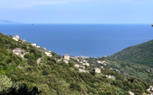 La photo du jour : La vallée de Lota, face à la mer