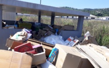 Jardins de Borgo : Encore un dépôt sauvage en plein cœur de la résidence 