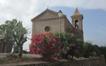 La photo  jour : l'église de Coti Chiavari
