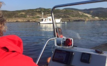 Voie d'eau à bord d'un bateau avec 5 personnes à bord au large de Santo Pietro di Tenda