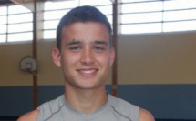  Vinicius Lansade signe à 19 ans son premier contrat pro de footballeur à... Estudientes de la Plata !!!!