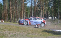 Au rallye de Finlande Loubet accentue son avance puis perd la tête du WRC2
