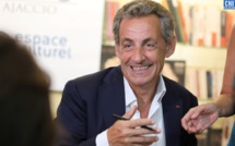 Nicolas Sarkozy a signé "Passions" à Ajaccio : "J’aime les Corses et les Corses m’aiment"
