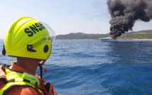 Une vedette s'enflamme à 400 mètres du port de Bonifacio. Ses 6 passagers dont Maître GIMS sains et saufs