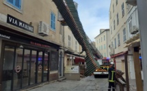 Intervention spectaculaire des pompiers en plein centre de Calvi