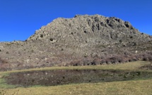 La photo du jour : le lac de Levina sous le Pianu  Maio