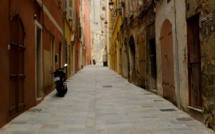 EN IMAGES - Ajaccio et Bastia désertes vivent leur dernier jour de confinement  