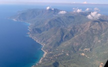 La photo du jour : sous les ailes d'Air Corsica, le Cap Corse