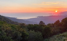 La photo du jour : quand le soleil décline sur Sagone 