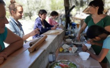 Atelier Emmalab': Bastelles au brocciu et herbes sauvages avec le chef Cléo