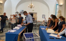 EN IMAGES - Second tour des municipales à Bastia : le dépouillement est en cours