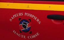 Une voiture détruite par un incendie à Tallone