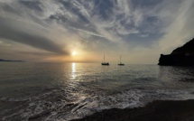 La photo du jour : coucher de soleil à la marine de Negru