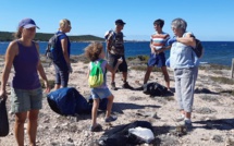 Bonifacio : opération de nettoyage de la plage de Vintilegni